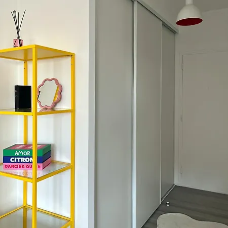 Lägenhet Colonel A Rochefort, Proche Thermes Avec Parking Prive