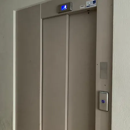 Lägenhet Colonel A Rochefort, Proche Thermes Avec Parking Prive